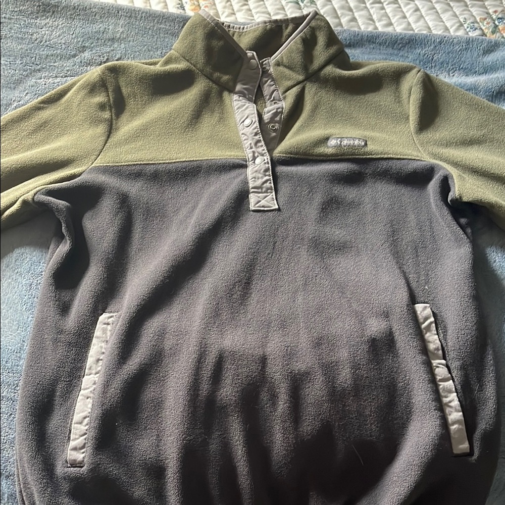 Columbia Olive and Gray Fleece Pullover